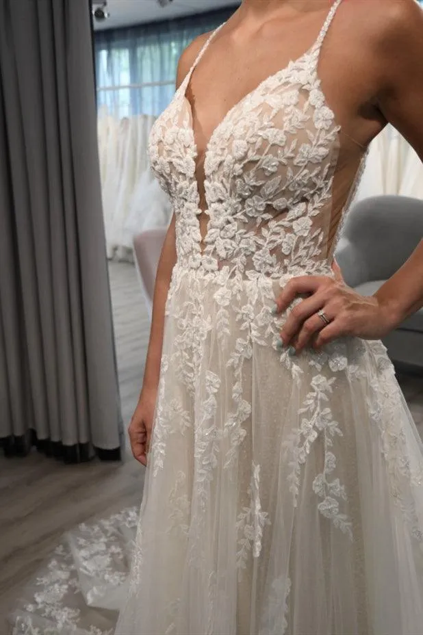 A-line Straps Long Ivory Tulle Bridal Wedding Dress with Lace TN330