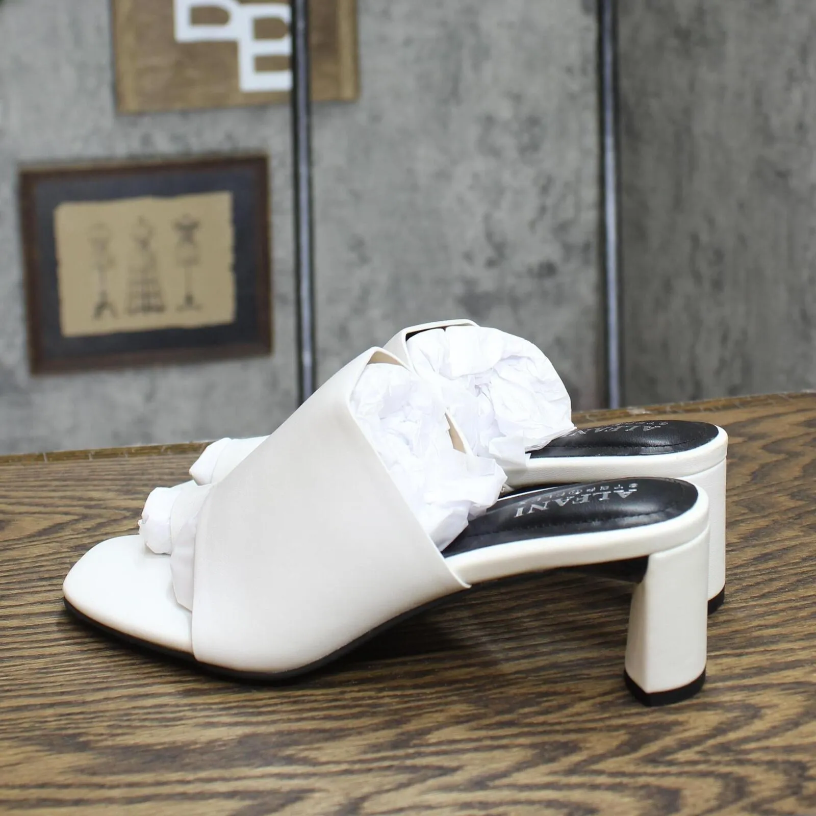 Alfani Womens Colyerrl Leather Block Heel Slide Sandals White Leather 6.5M