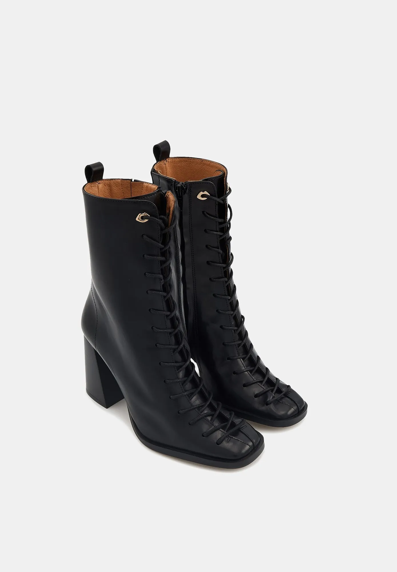 Ariel-Cuir Noir