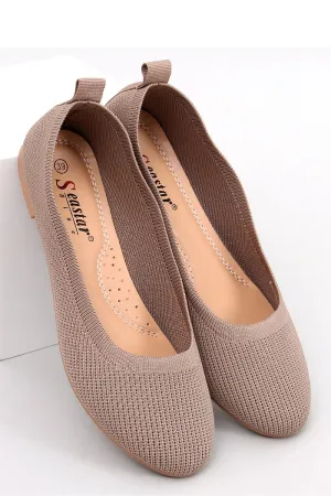 Ballet flats
