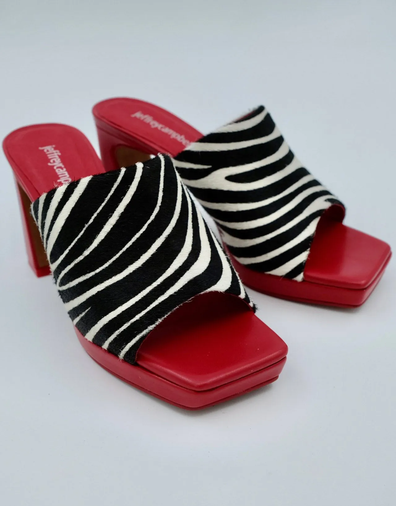 Caviar Black/White/Red Zebra