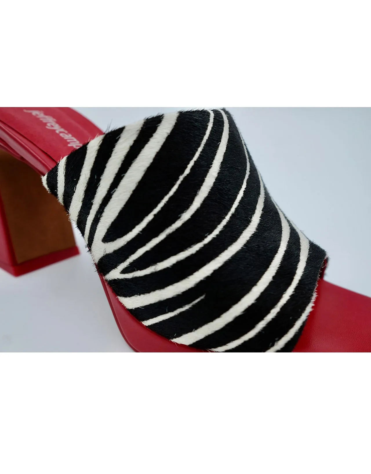 Caviar Black/White/Red Zebra
