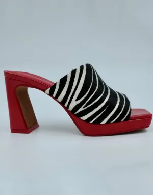Caviar Black/White/Red Zebra