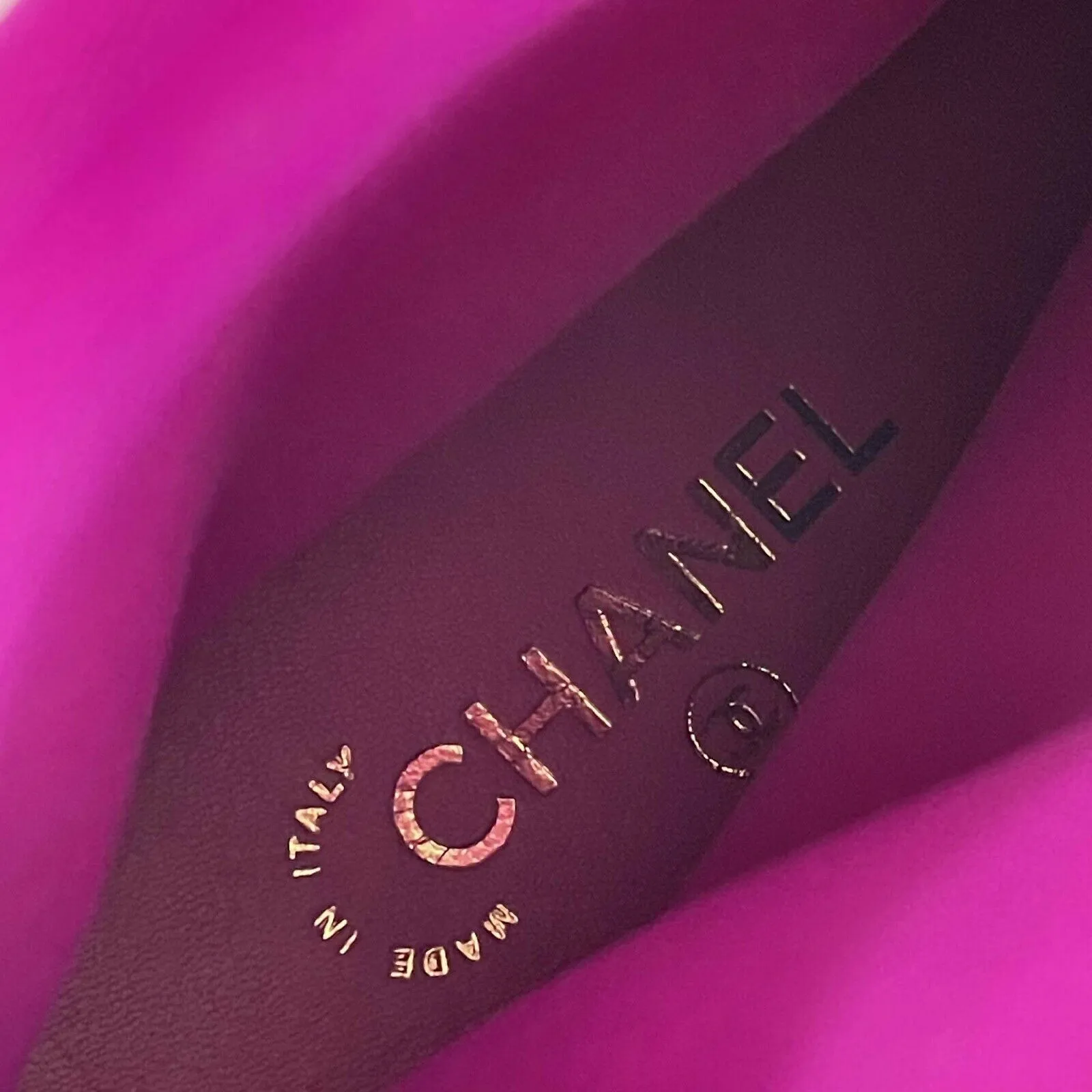 CHANEL - New w/ Tags - 2020 Magenta Tweed Rubber Boots - 37 US 7