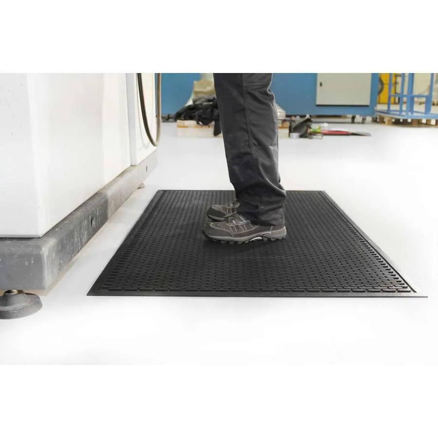 COBAscrape™ No Slip Floor Mat