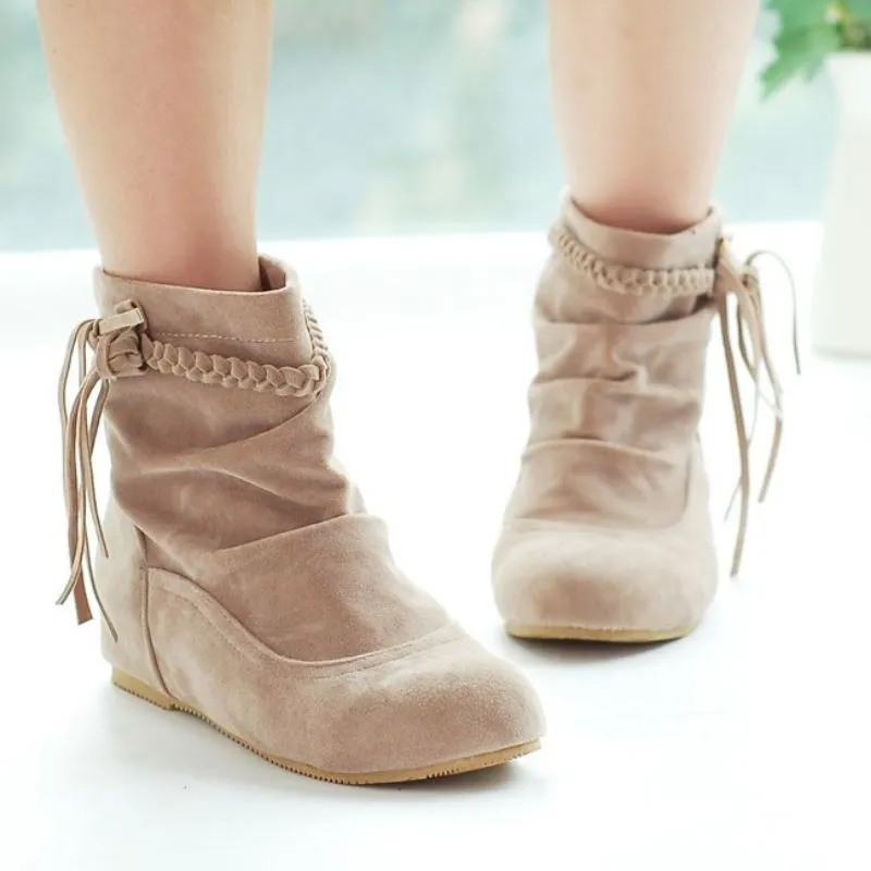 Customized Tassel Flat Inner Heightening Ankle Boots