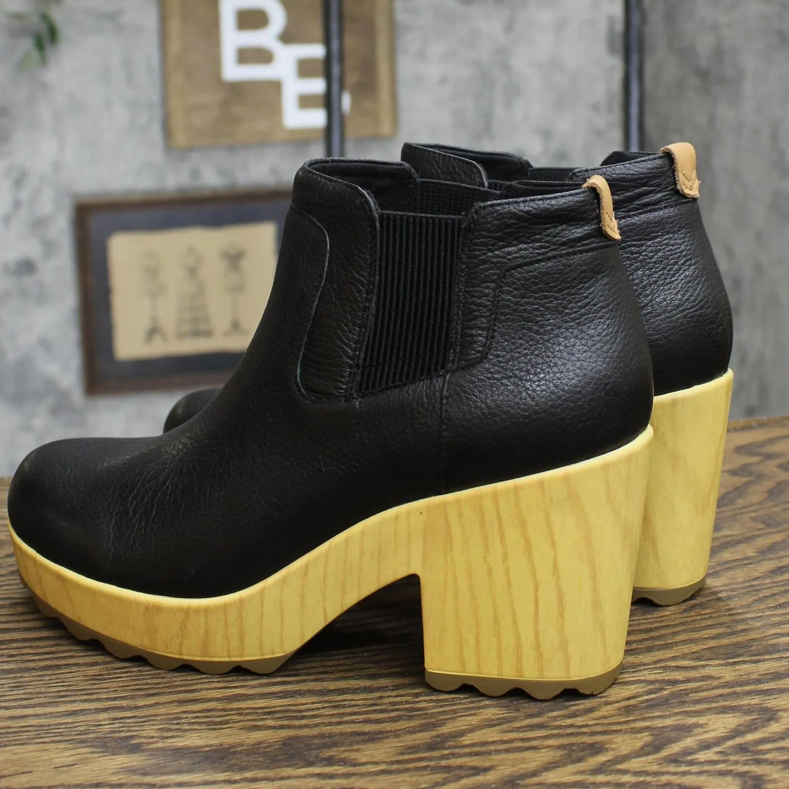 Dr. Scholl's Wild About Women's Chelsea Boots H4328L1 Black 8.5M