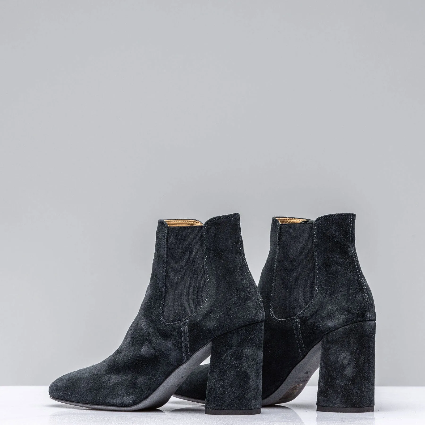 Dunia High Heel Bootie In Navy