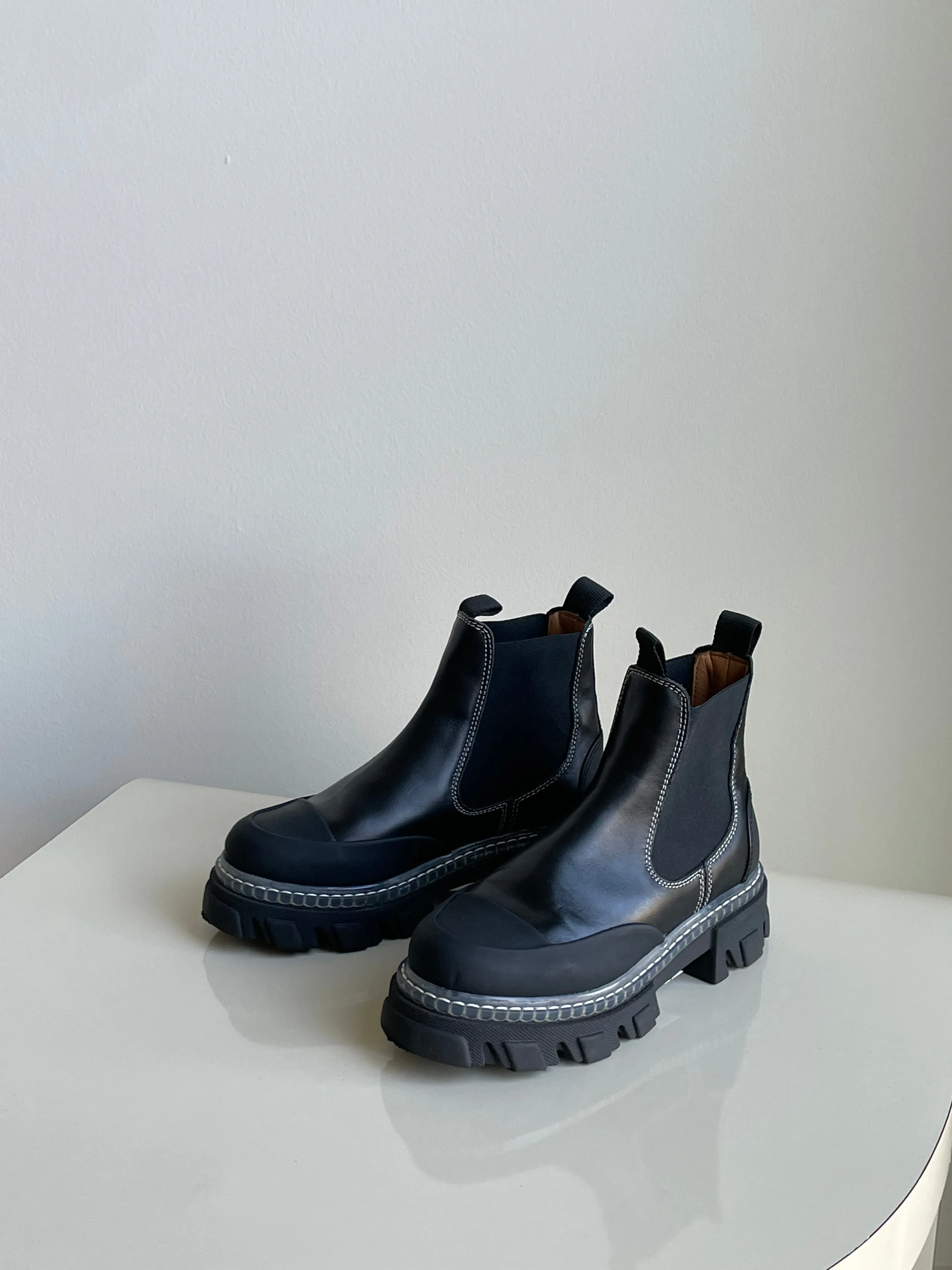 Ganni Chelsea boot