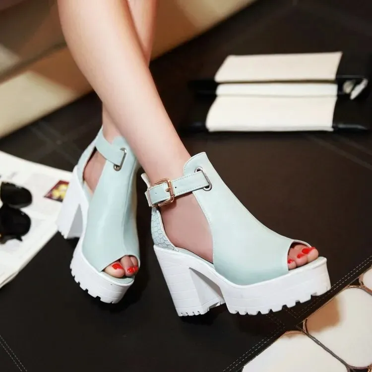 Gladiator Style Square Heel Buckle Strap Sandals