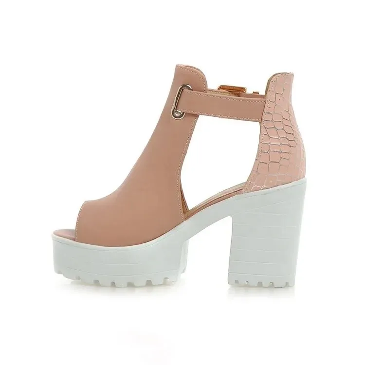 Gladiator Style Square Heel Buckle Strap Sandals