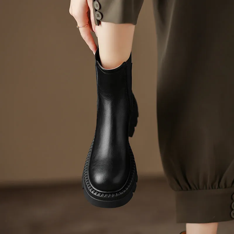 Hiba Black Leather Ankle Chelsea Boots