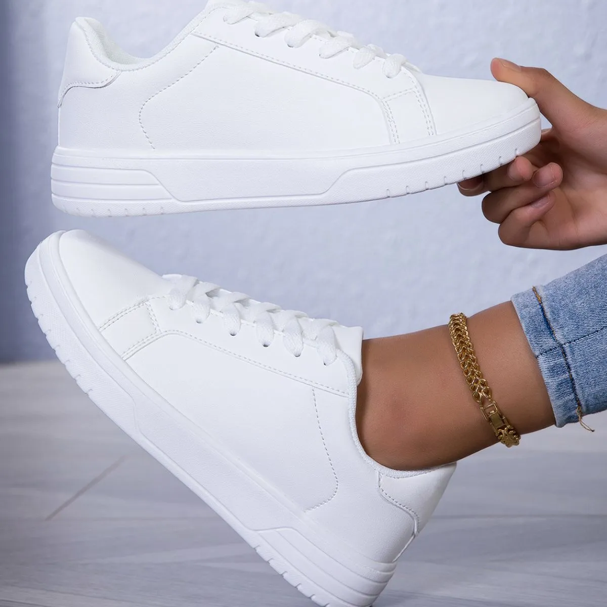 Round Toe Platform Sneakers