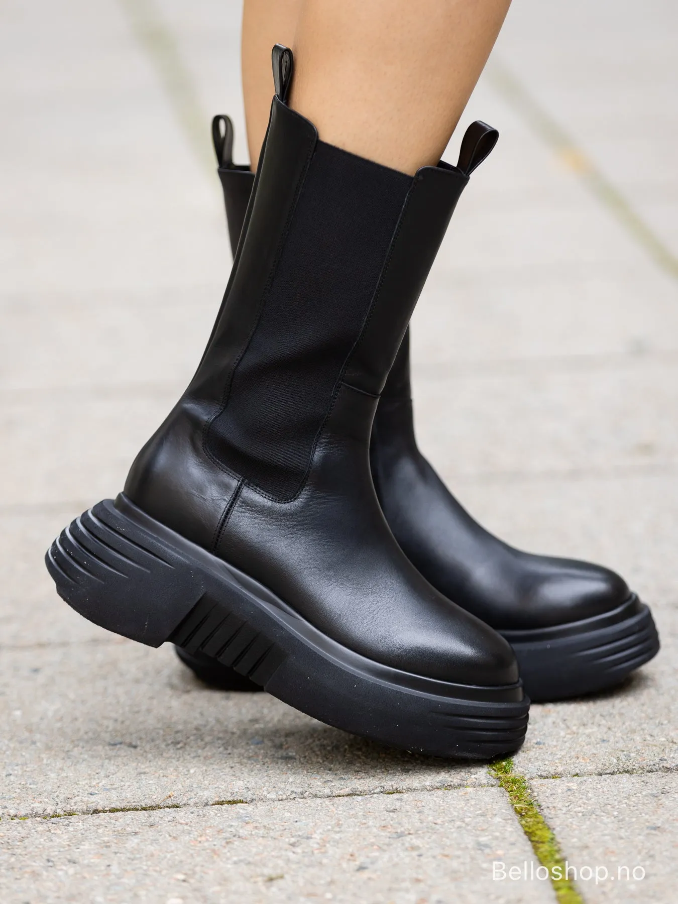 Strategia Sort chelsea boots med ekstra kraftig såle