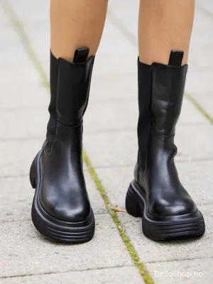 Strategia Sort chelsea boots med ekstra kraftig såle