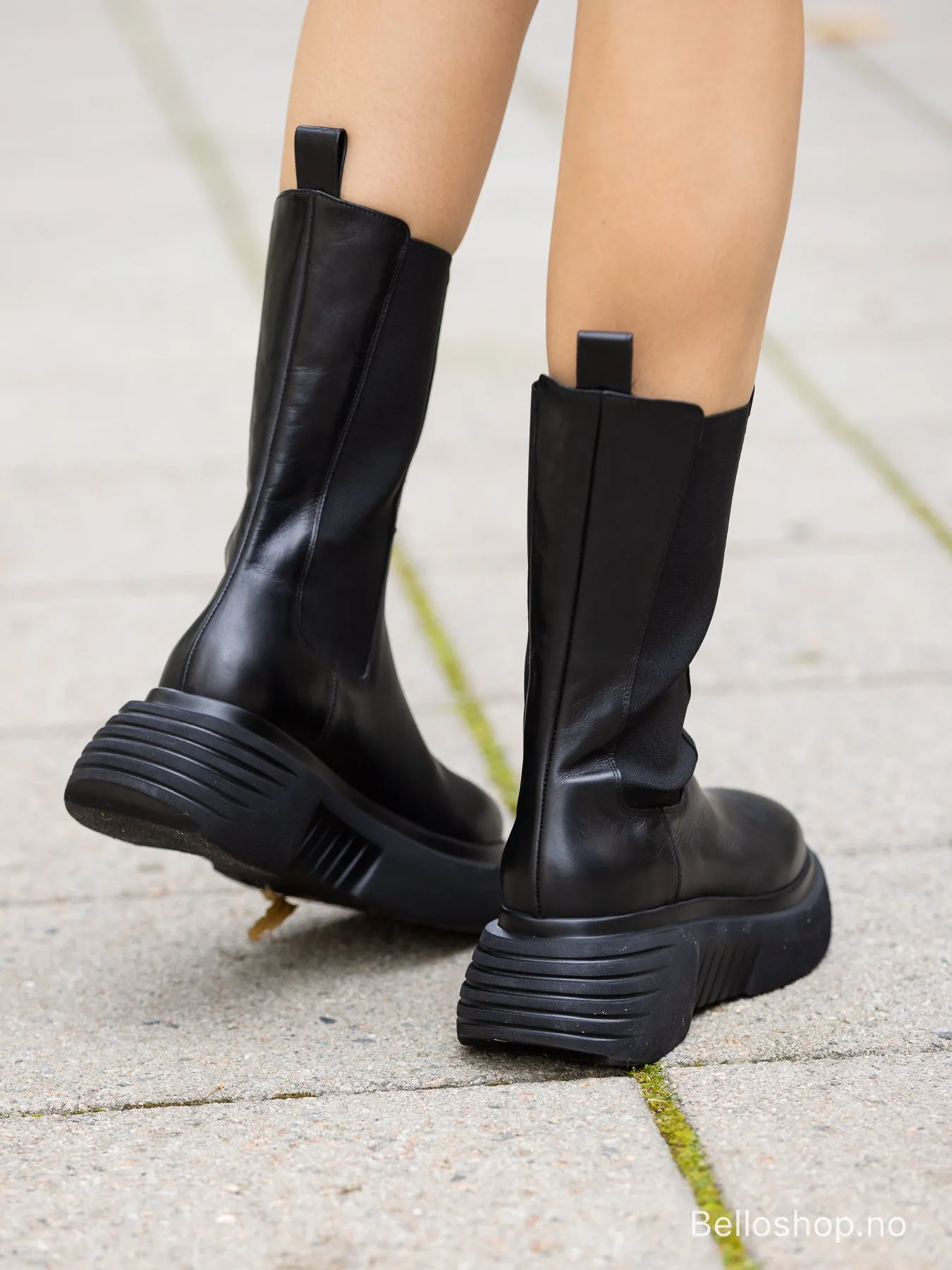 Strategia Sort chelsea boots med ekstra kraftig såle