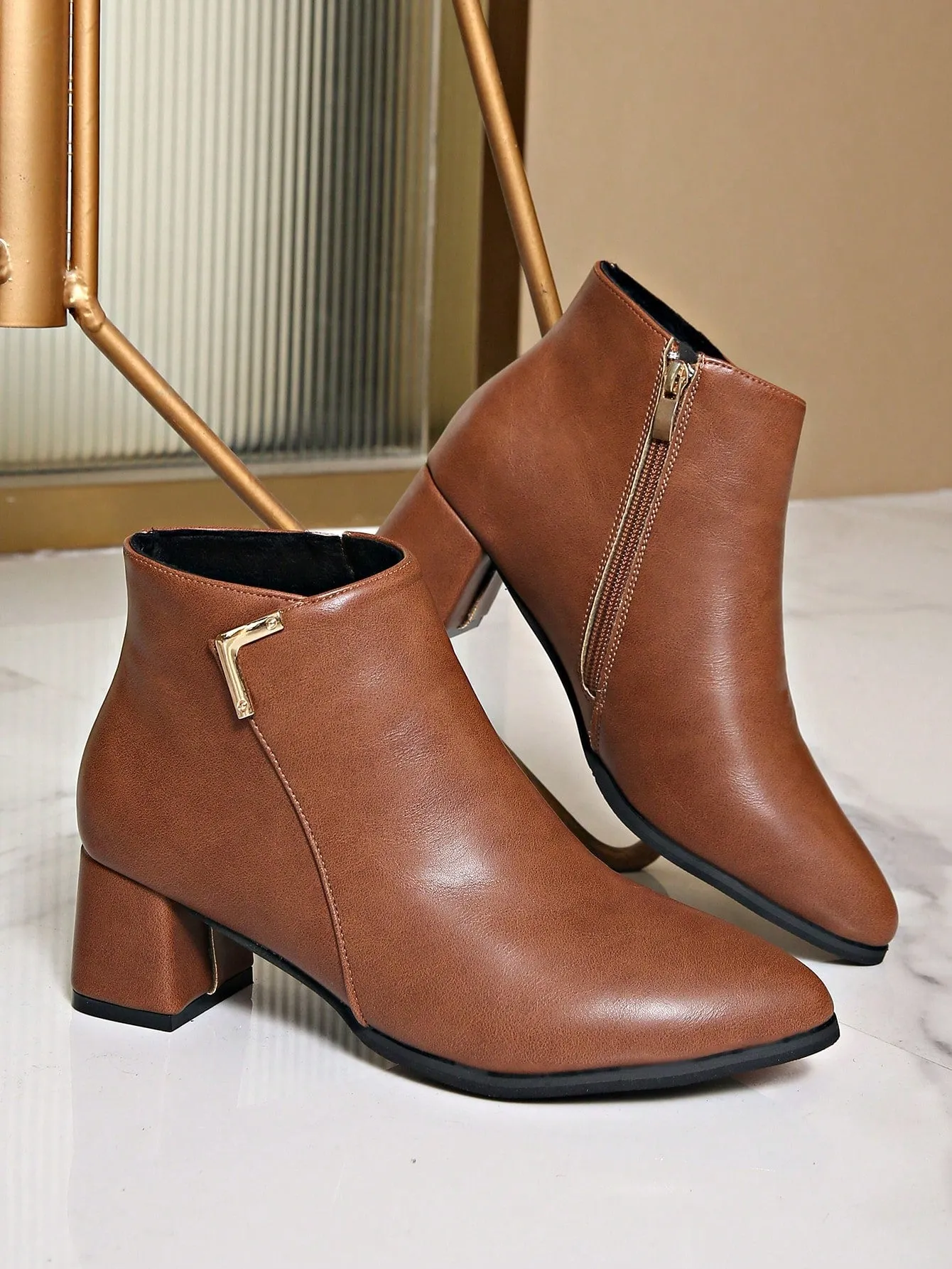 Thick Heel Pointed Toe Ankle Boots - Brown - FD ⚡