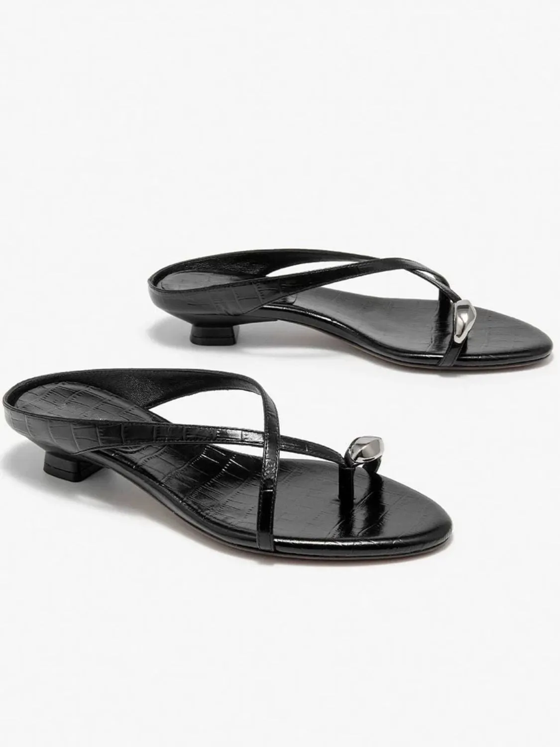 Toe Loop Block Heels Sandals