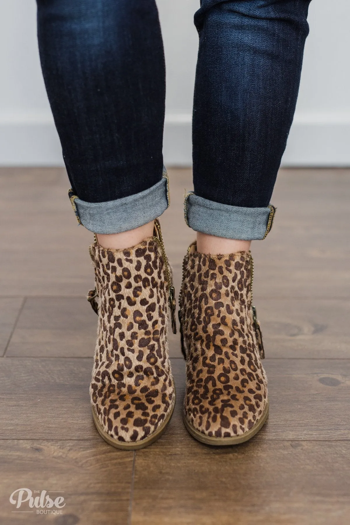 Very G Twinkle Booties- Leopard