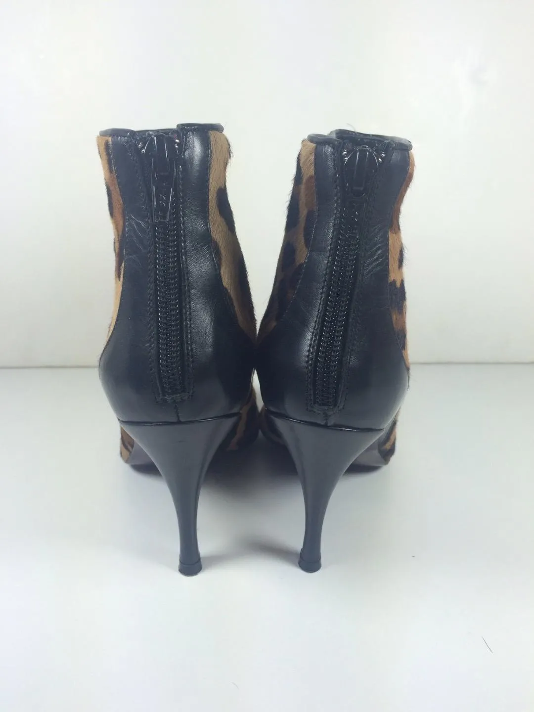 VIA SPIGA Black Leather and Calf Hair with Leopard Print Design Ankle Boots Size 5 1/2